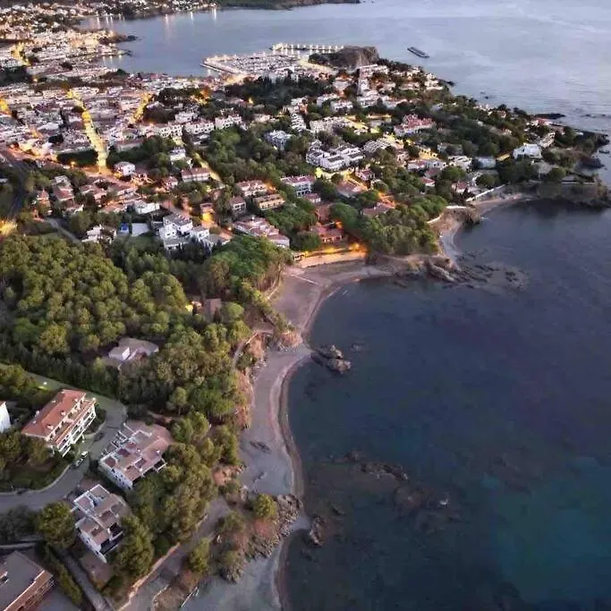 El Valles Apartment Sea View Llança 0*,  스페인